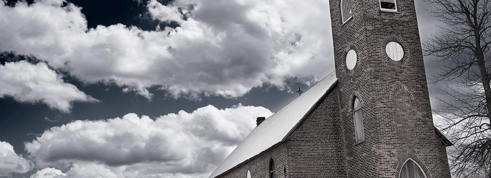 The abandoned St-Matthew's Episcopal Church