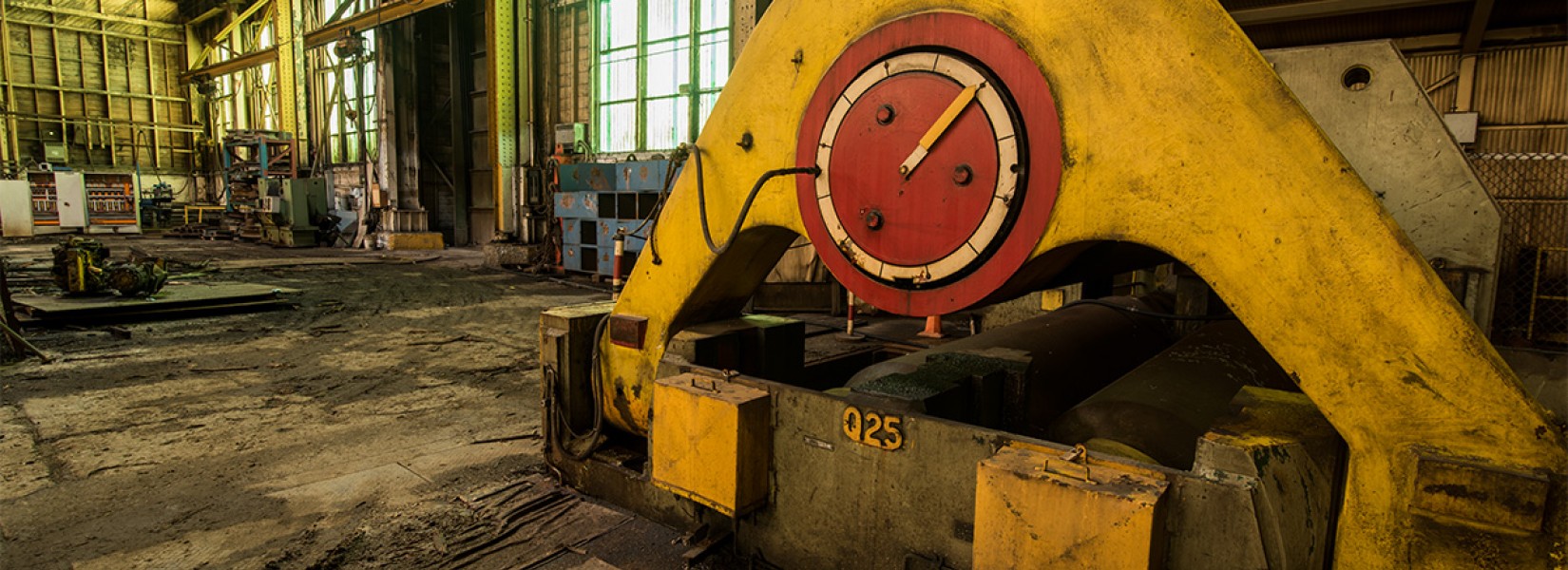 La vieille usine de superstructures abandonnée